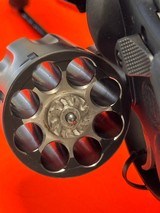 SMITH & WESSON M&P R8 PERFORMANCE .357 MAG - 2 of 3