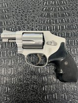 SMITH & WESSON 642 AIRWEIGHT .38 S&W - 1 of 3