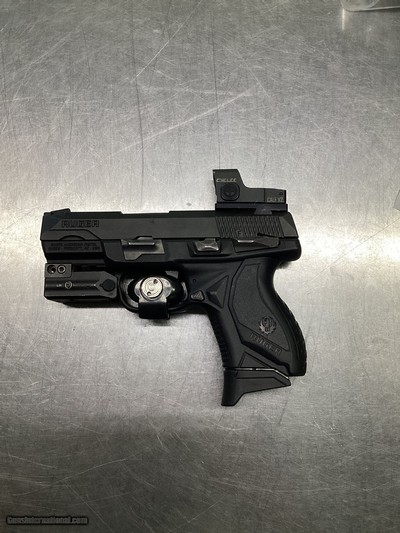 RUGER AMERICAN COMPACT 9MM LUGER (9x19 PARA)