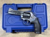 SMITH & WESSON 686 PLUS .357 MAG - 2 of 3