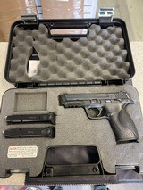 SMITH & WESSON M&P9 9MM LUGER (9x19 PARA) - 1 of 3