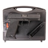 HECKLER & KOCH USP .45 ACP - 3 of 3
