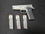 SMITH & WESSON MODEL 910S 9MM LUGER (9x19 PARA) - 1 of 3