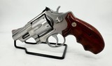 SMITH & WESSON 657 .41 REM MAG - 2 of 3