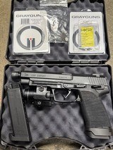 HK USP 9MM LUGER (9X19 PARA) - 1 of 3