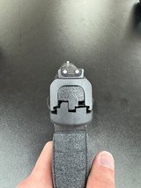 SMITH & WESSON M&P40 COMPACT .40 S&W - 3 of 3