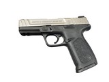 SMITH & WESSON SD40 VE .40 S&W - 1 of 3
