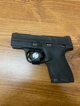 SMITH & WESSON M&P40 SHIELD .40 S&W - 1 of 3