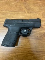 SMITH & WESSON M&P40 SHIELD .40 S&W - 2 of 3