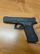 GLOCK 17 GEN 5 9MM LUGER (9x19 PARA)