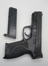 SMITH & WESSON M&P 40 M2.0 .40 S&W - 1 of 3