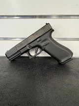 GLOCK G22 GEN 5 MOS .40 S&W - 2 of 3