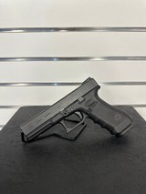 GLOCK G22
GEN 4 .40 S&W - 1 of 3