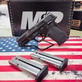 SMITH & WESSON M&P9 SHIELD EZ M2.0 9MM LUGER (9X19 PARA) - 1 of 3