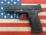 SMITH & WESSON M&P 40 .40 S&W - 2 of 3