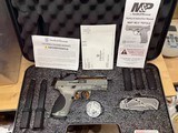 SMITH & WESSON M&P9 SPEC SERIES KIT BULL SHARK GRAY 9MM LUGER (9x19 PARA)