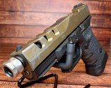 GLOCK G19 GEN 3 (Threaded Barrel) 9MM LUGER (9x19 PARA) - 2 of 3