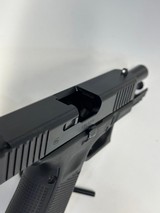 GLOCK G23 GEN 5 .40 S&W - 3 of 3