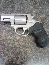 TAURUS 85 .38 SPL - 2 of 2