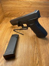 GLOCK 22 10MM - 1 of 3