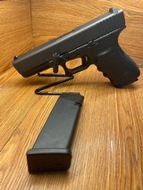 GLOCK 22 10MM - 2 of 3