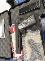 Kimber Custom Lw .45 ACP - 1 of 3