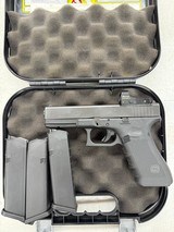 GLOCK G17 GEN 4 9MM LUGER (9X19 PARA) - 2 of 3