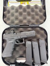 GLOCK G17 GEN 4 9MM LUGER (9X19 PARA)