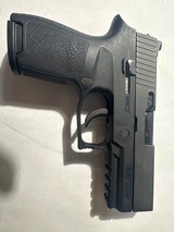 SIG SAUER P250 9MM LUGER (9x19 PARA) - 1 of 3
