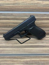 GLOCK 21 G4 .45 ACP - 2 of 3
