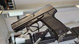 HECKLER & KOCH USP .40 S&W - 2 of 3