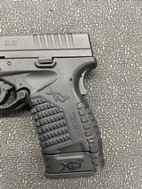 SPRINGFIELD ARMORY XDS-40 3.3 .40 S&W - 2 of 3