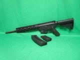 SMITH & WESSON M&P15-22 .22 LR