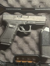 GLOCK G19 GEN 4 9MM LUGER (9x19 PARA) - 1 of 3