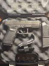 GLOCK G19 GEN 4 9MM LUGER (9x19 PARA) - 1 of 3