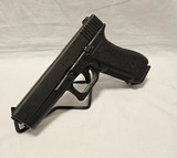 GLOCK 22 gen 2 .40 S&W - 3 of 3