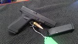 GLOCK 17 Gen 3 9MM LUGER (9x19 PARA) - 1 of 3