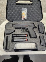 SPHINX SYSTEMS LTD. SPHINX SDP COMPACT 9MM LUGER (9x19 PARA) - 1 of 3