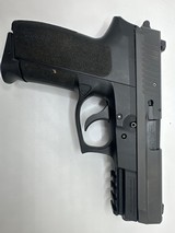 SIG SAUER SP2022 9MM LUGER (9x19 PARA) - 1 of 3