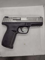 SMITH & WESSON SD9 VE 9MM LUGER (9x19 PARA) - 1 of 3