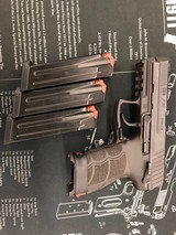 HECKLER & KOCH P30 9MM LUGER (9x19 PARA) - 1 of 3