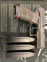 HECKLER & KOCH P30 9MM LUGER (9x19 PARA) - 2 of 3
