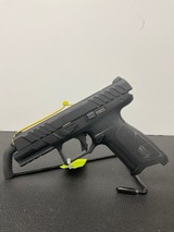 BERETTA APX 9MM LUGER (9x19 PARA)