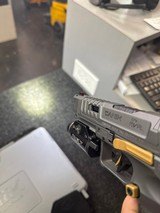 CANIK SFX RIVAL WITH LIGHT AND HOLSTERS 9MM LUGER (9x19 PARA) - 3 of 3