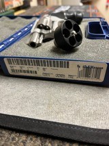 SMITH & WESSON 642-1 .38 SPL - 2 of 3