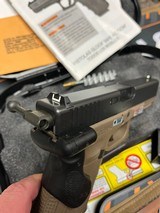 GLOCK 19 G3 OD 9MM LUGER (9x19 PARA) - 2 of 3