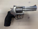 SMITH & WESSON 686 PLUS .357 MAG - 2 of 2