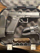 GLOCK G17 GEN 5 9MM LUGER (9X19 PARA) - 1 of 3