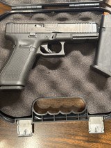 GLOCK G17 GEN5 9MM LUGER (9X19 PARA) - 1 of 3