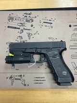 GLOCK 22 .40 CALIBER - 2 of 3